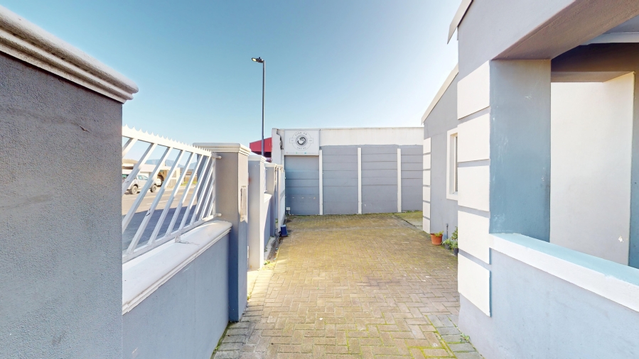 3 Bedroom Property for Sale in Strandfontein Western Cape